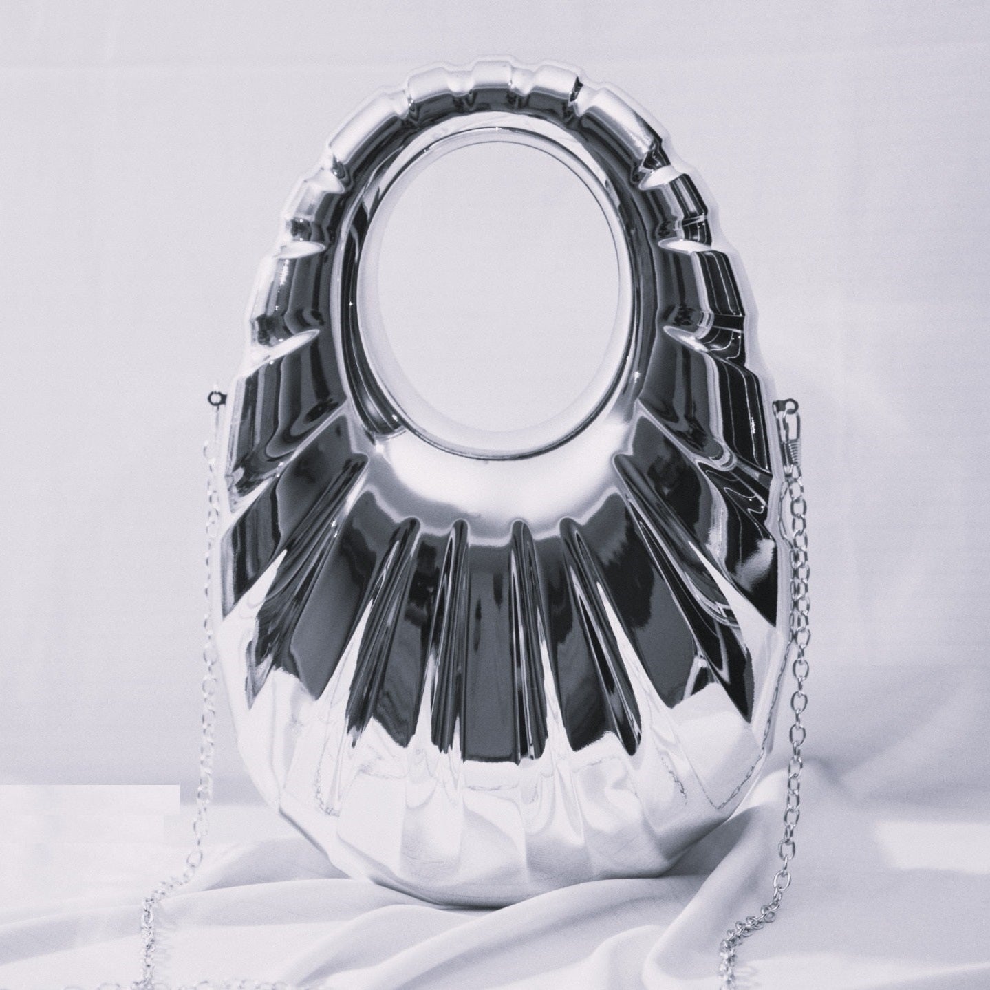 Bolso Futurismo y Tecnología
